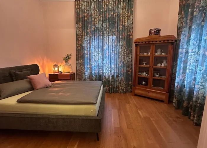 Loewenvilla Apartman *